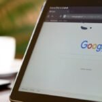 How Do AI Search Engines Select Sources