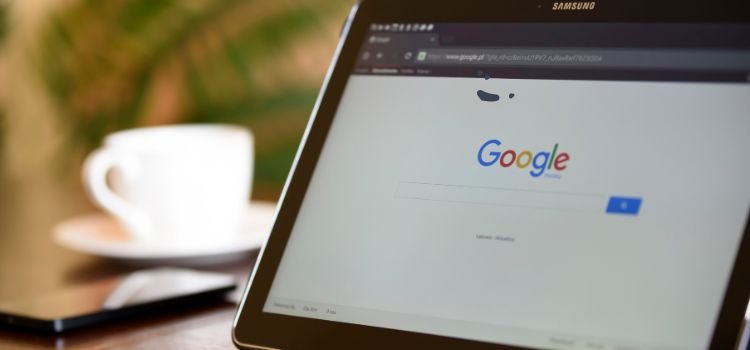 How Do AI Search Engines Select Sources
